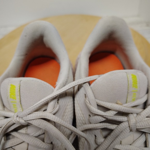 Nike Revolution 5 Running Shoes Athletic Comfort BQ3207-007 White Women Size 7.5 - Picture 13 of 17